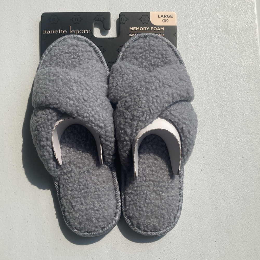Nanette Lepore Gray x band Slipper memory foam
Indoor outdoor sole Large 9 - Picture 6 of 14